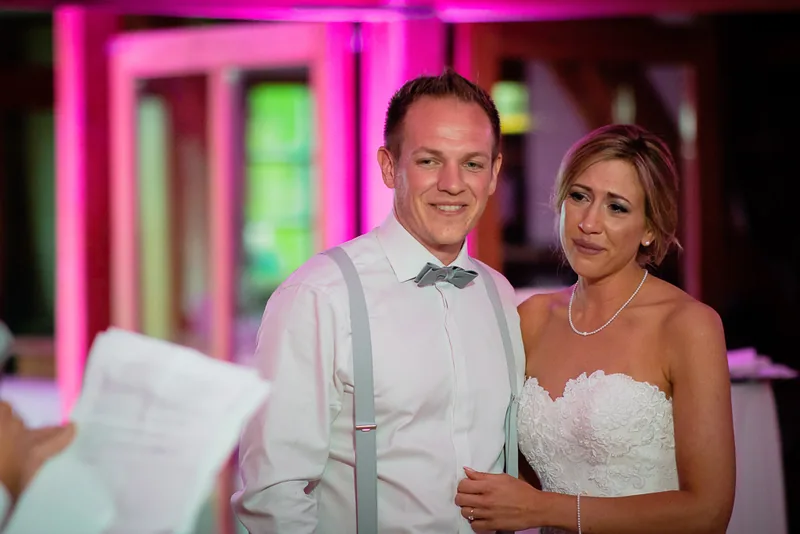 Hühnerhof Gettenbach – romantischer Hochzeitsmoment im Hofgut