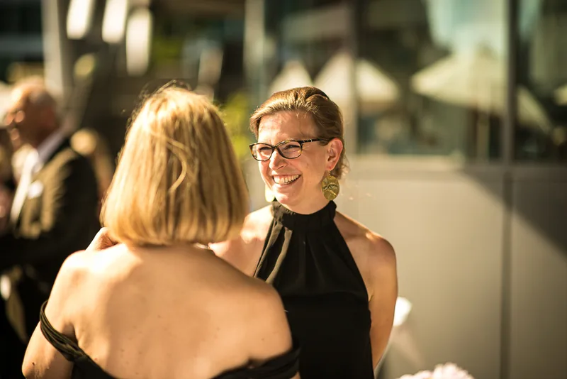 Hochzeit Frankfurt am Main – urbanes Paarshooting