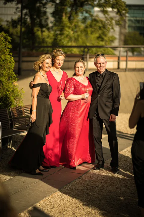 Hochzeitsfotograf Frankfurt – Brautpaar am Main