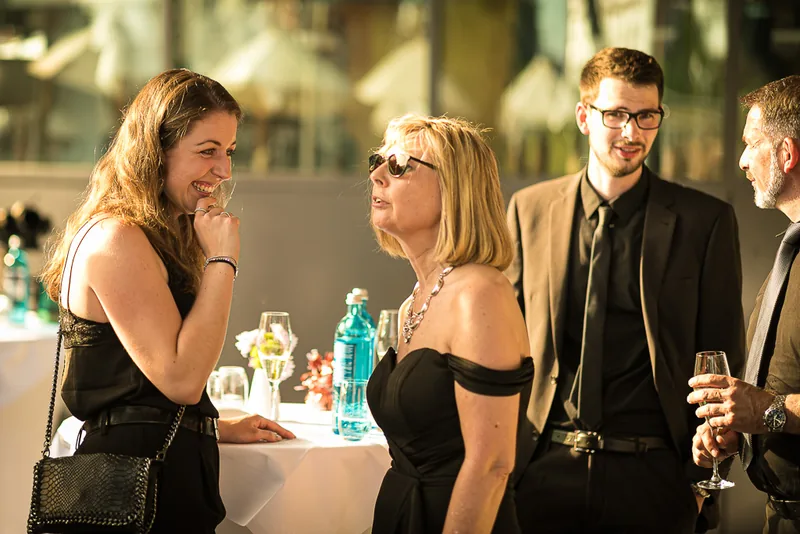 Frankfurter Botschaft Hochzeit – Party-Stimmung am Abend