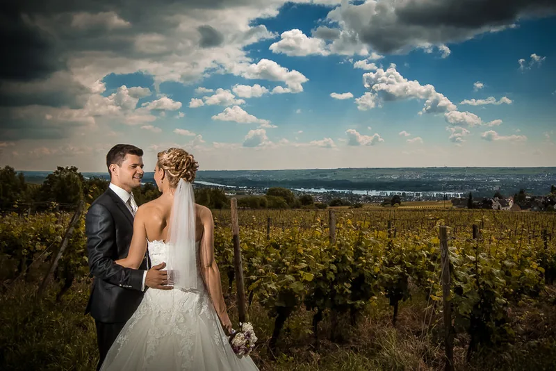 Hochzeit im Rheingau – Burg Schwarzenstein im Sonnenuntergang