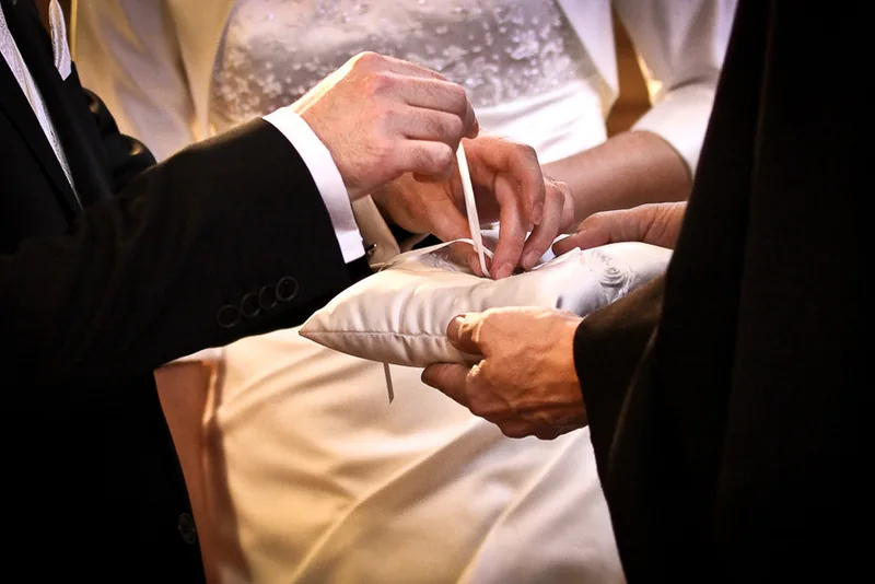 Hochzeit Jagdschloss Platte Wiesbaden – Paarshooting im Wald
