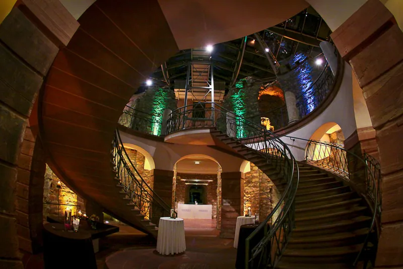 Hochzeit Wiesbaden Jagdschloss Platte – Brautstrauß im Schloss