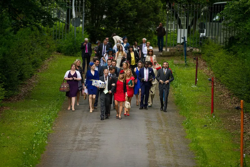 Hochzeit Schloss Freudenberg – Brautstrauß im Schlosspark