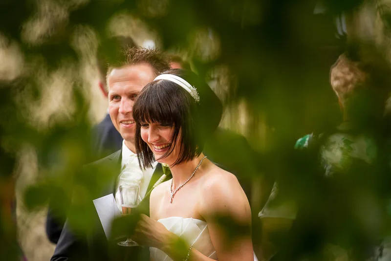 Blankenburg Hochzeit – Brautpaar im Park vor dem großen Schloss